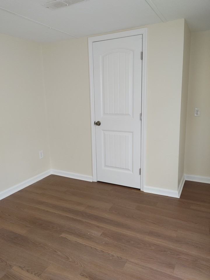 2287 Plantation Rd #NA - Photo 3 of 24