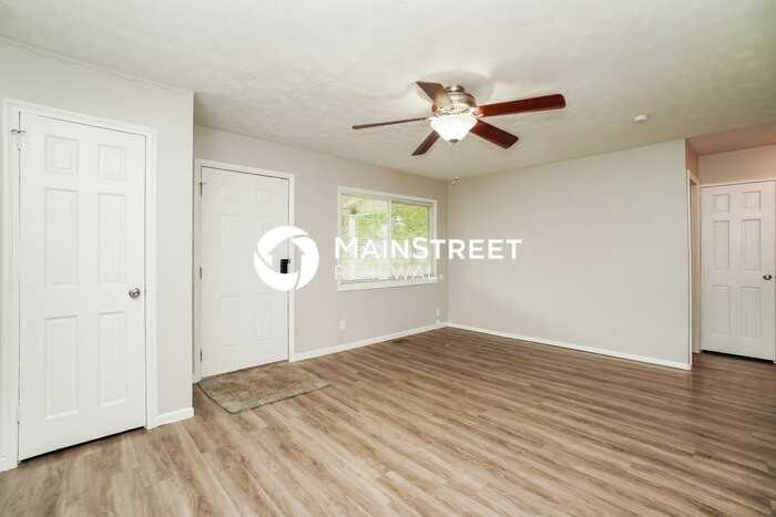 821 Exeter Rd - Photo 5 of 17