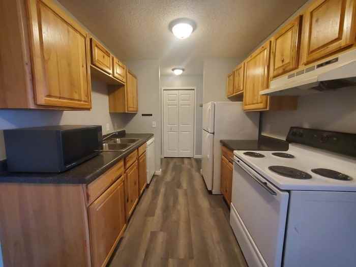 3015 S 17th St #103 - Photo 4 of 11