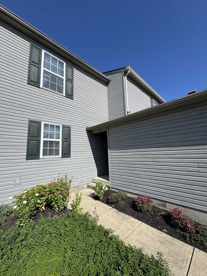 5643 Barney Ln - Photo 3 of 23