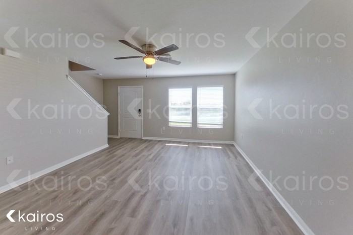 1126 Nw 4th Ave - Photo 2 of 26