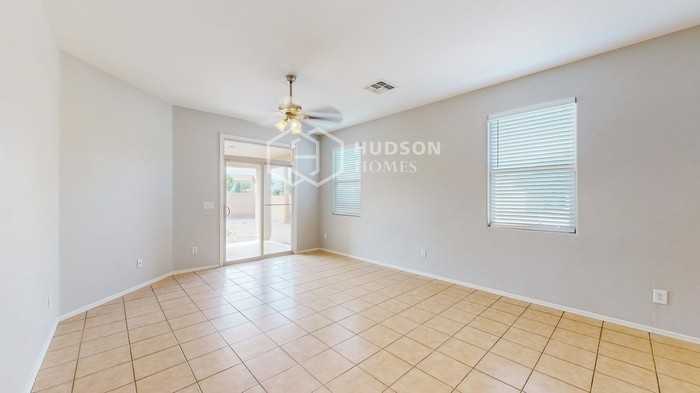 7429 W St Catherine Ave - Photo 5 of 28