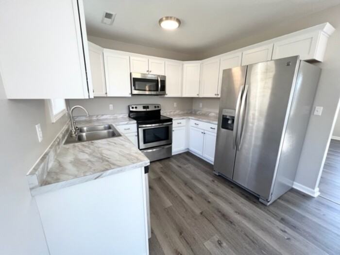 1724 Ridge Runner Ct - Photo 3 of 20