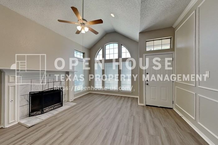 6621 Sunny Hill Dr - Photo 6 of 23