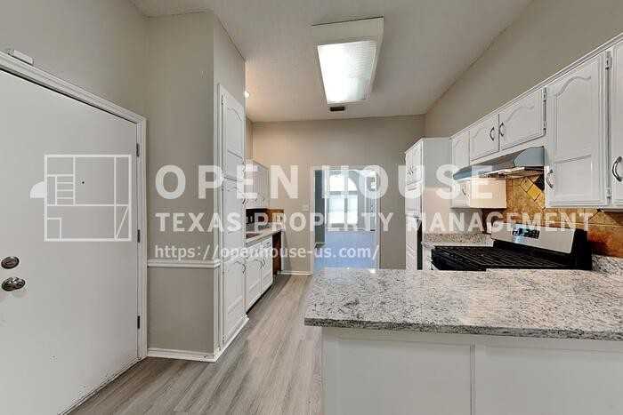 6621 Sunny Hill Dr - Photo 7 of 23