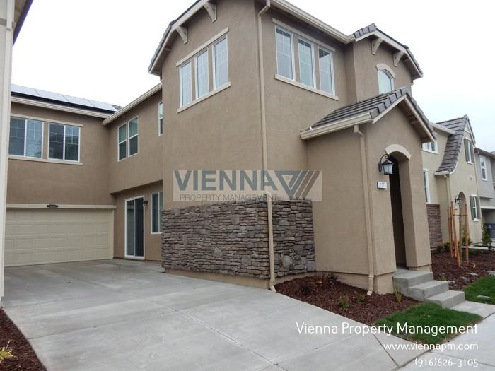 1271 Goldenrod Way - Photo 3 of 30