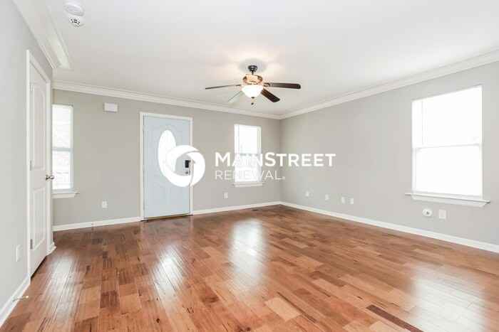 113C Mckinley St - Photo 3 of 16