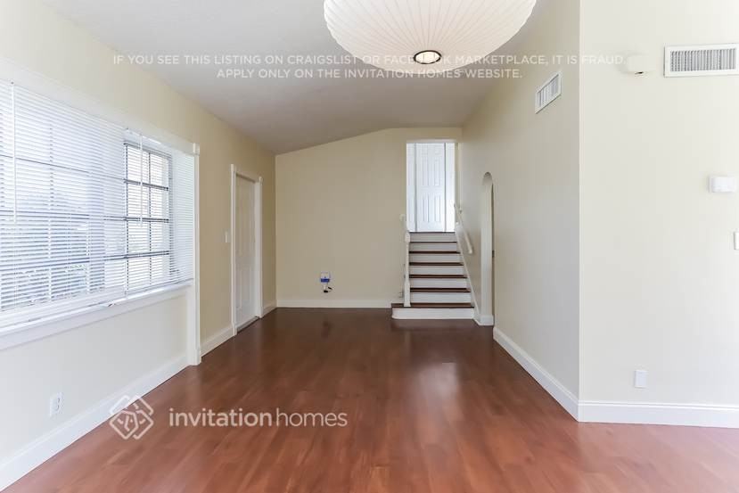 1707 Katherine Ct - Photo 5 of 19