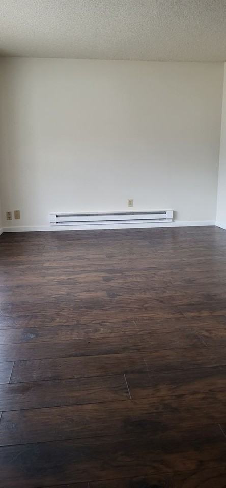 1738 S 82nd St #A - Photo 3 of 15