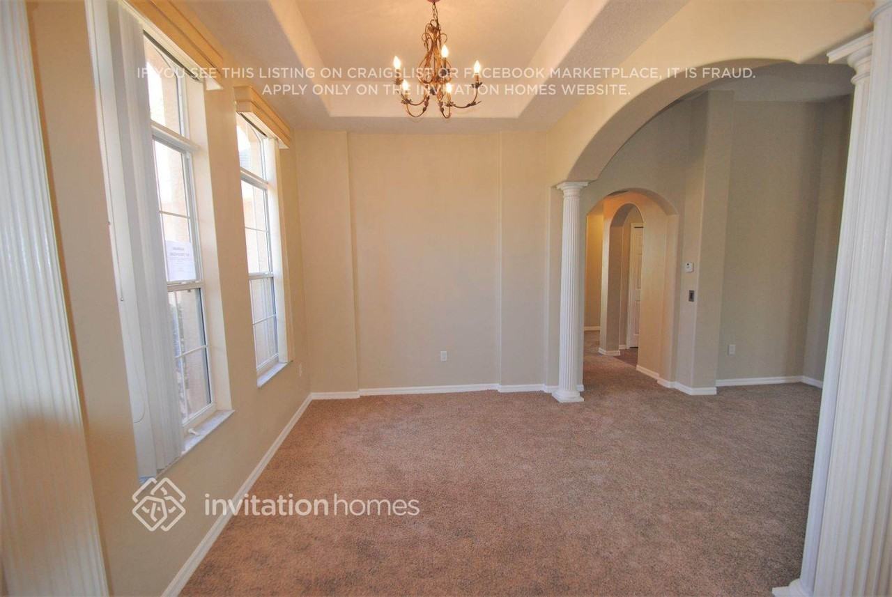 13343 Biscayne Dr - Photo 3 of 16