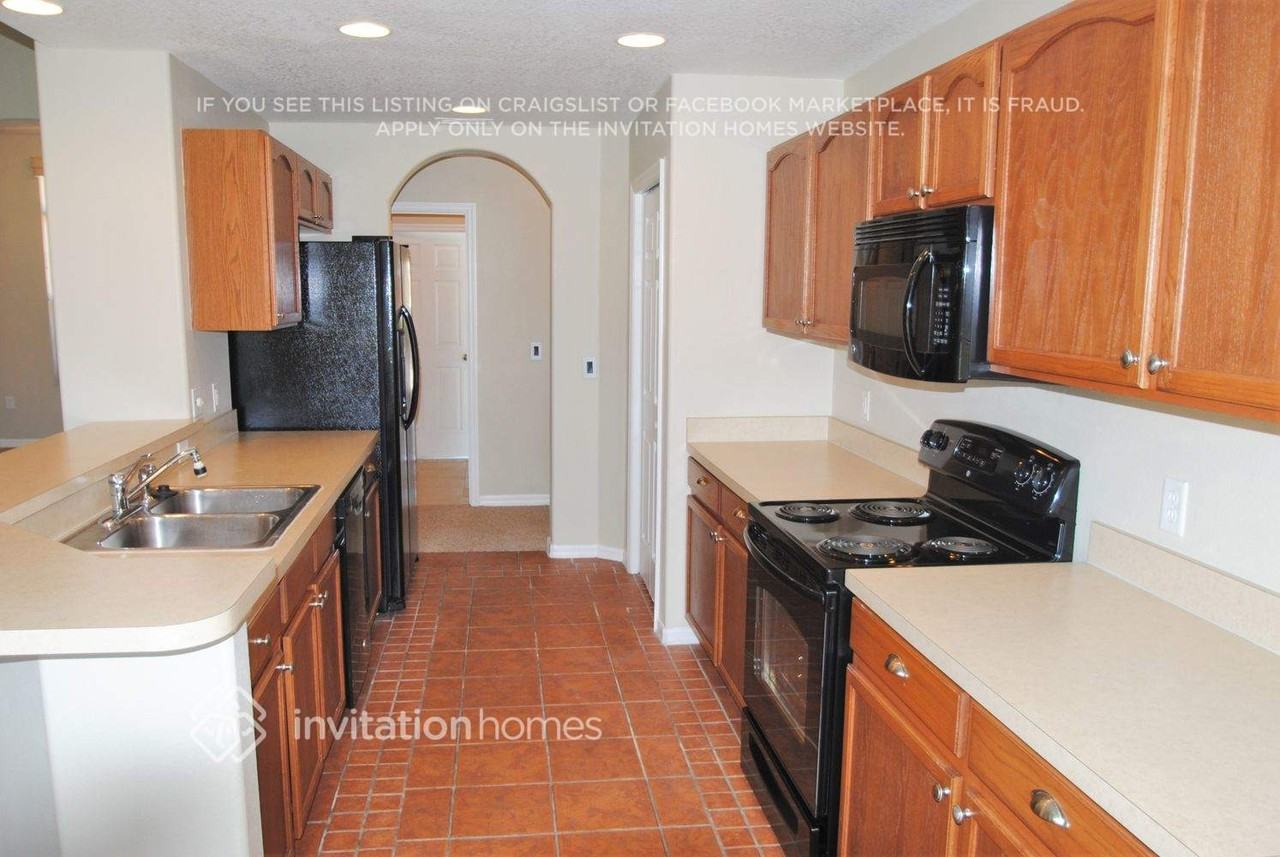 13343 Biscayne Dr - Photo 6 of 16
