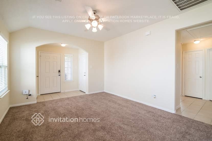 5919 Deep South Dr - Photo 5 of 22