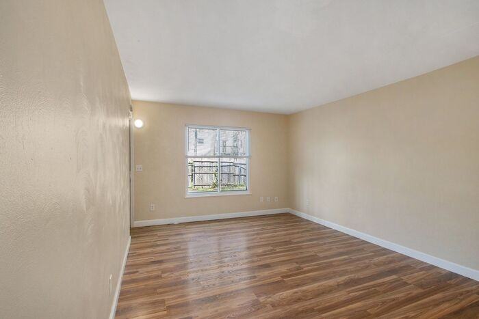 444 Garland St #2 - Photo 7 of 21