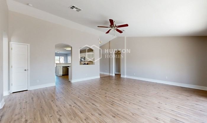 7123 N 77th Dr - Photo 5 of 28