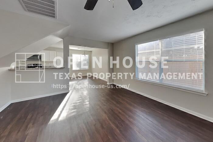 29102 Fox Fountain Ln - Photo 5 of 21