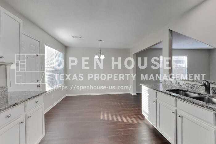 29102 Fox Fountain Ln - Photo 6 of 21