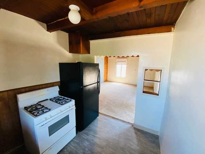 661 N Desert Ave - Photo 5 of 7