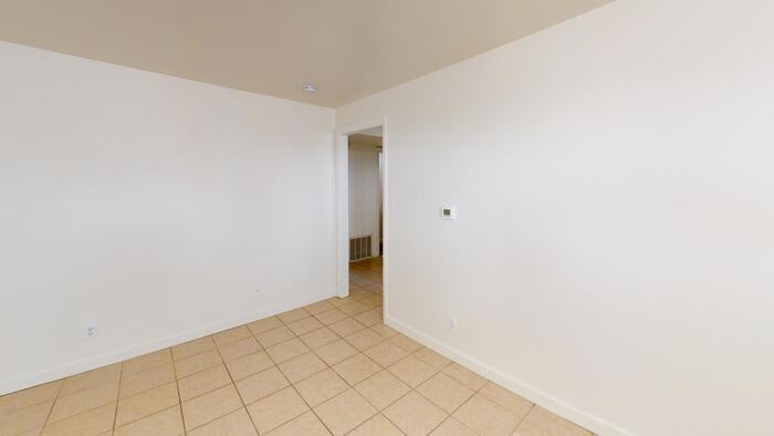 610 N 9th St #1 - Photo 3 of 7