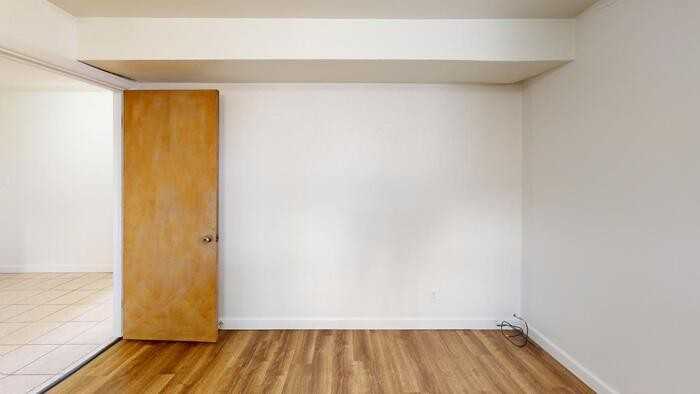 610 N 9th St #1 - Photo 4 of 7