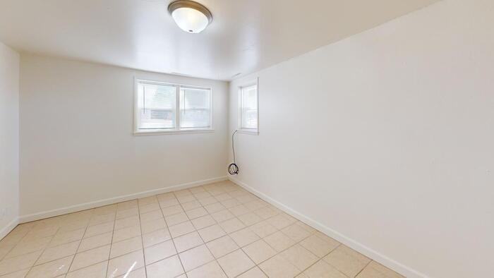 610 N 9th St #1 - Photo 6 of 7