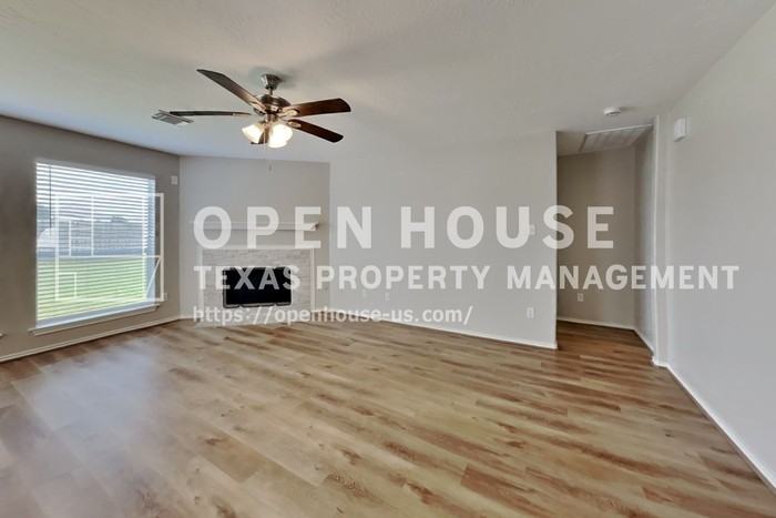 22076 Knights Cove Dr - Photo 6 of 27