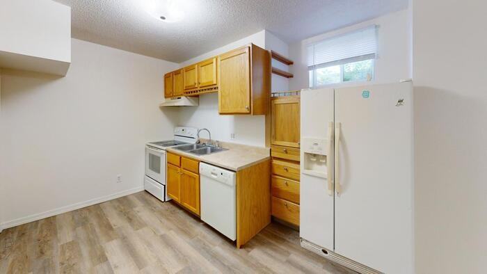 1308 N 4th St #2 - Photo 2 of 9
