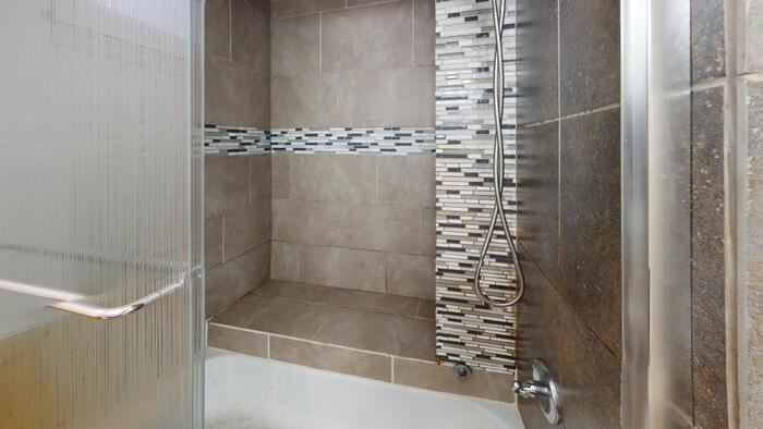 1308 N 4th St #2 - Photo 3 of 9