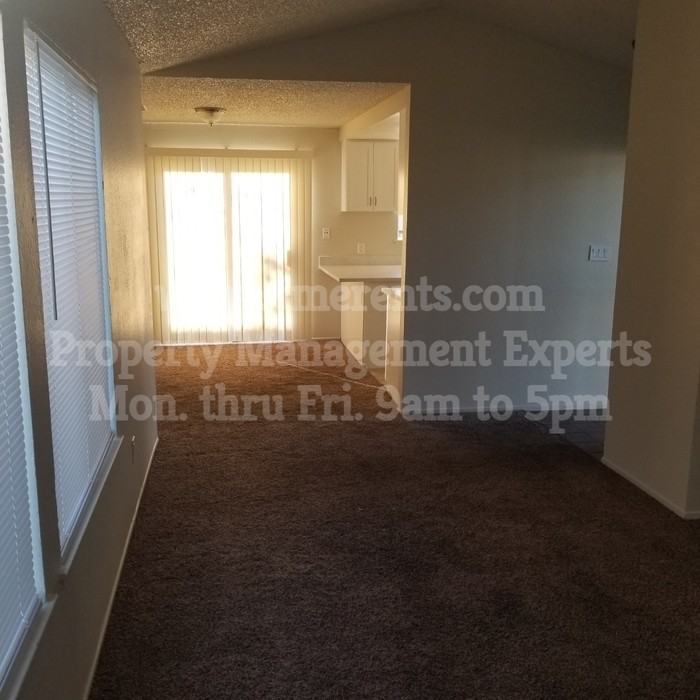 3016 Snowberry Ln - Photo 3 of 6