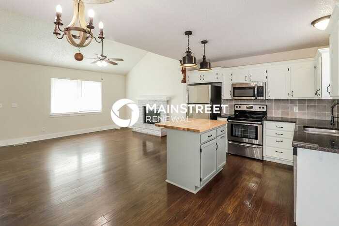 1218 Sw Stockman Ct - Photo 6 of 18