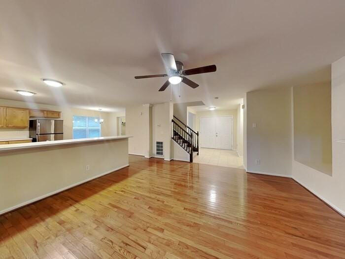 6265 Branch Hill Cir - Photo 4 of 25