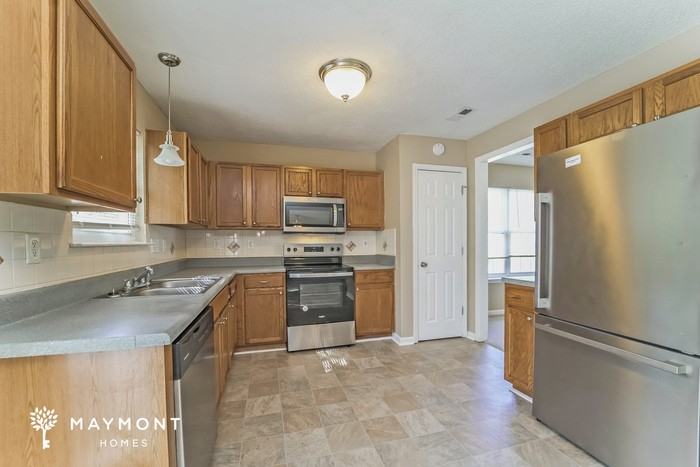 10327 Seedling Ln - Photo 7 of 13