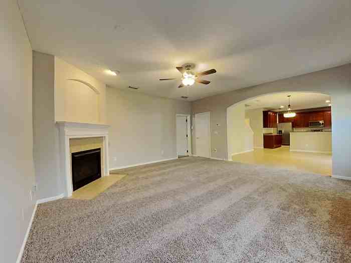 925 Indian River Rd - Photo 4 of 18