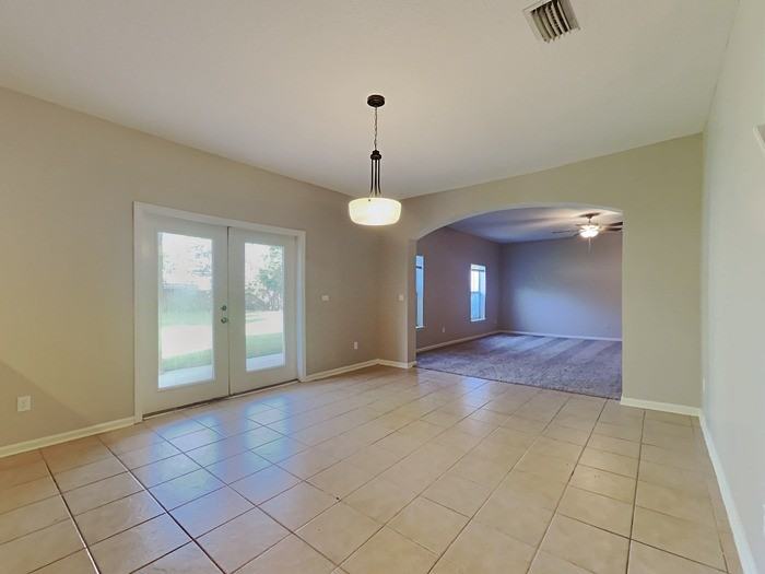 925 Indian River Rd - Photo 5 of 18