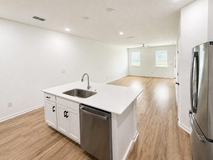 8664 Elmo Ln - Photo 4 of 38