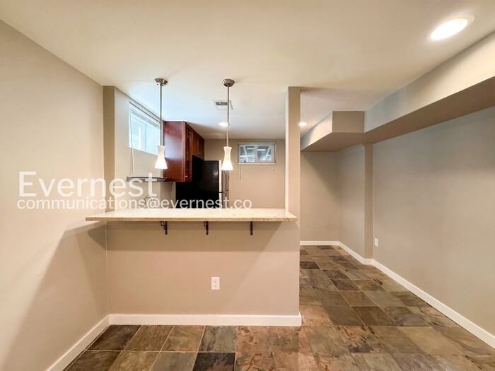 1661 S Pearl St - Photo 7 of 26