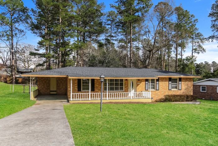 1115 Terrace Cir - Photo 4 of 17