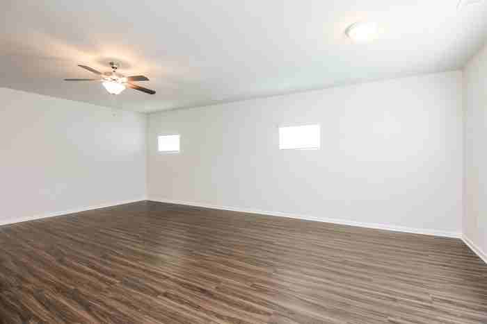 212 Dorian Loop - Photo 4 of 15