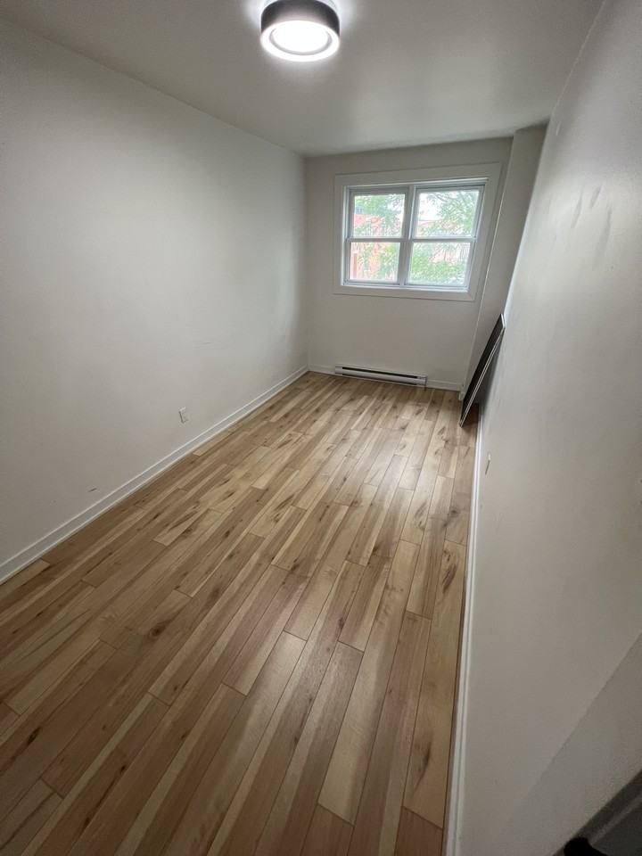2090 Rue Wellington — photo 3