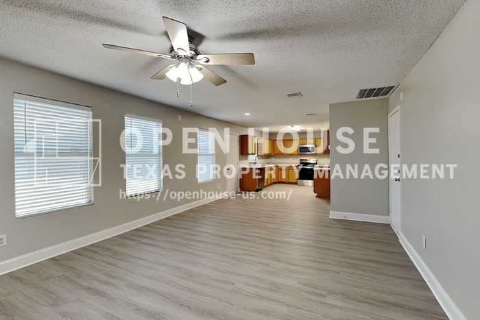 2257 Bradford Pear Dr - Photo 7 of 20
