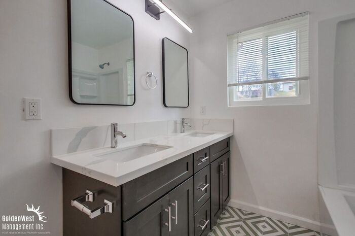 6344 Tooley St #A - Photo 7 of 16