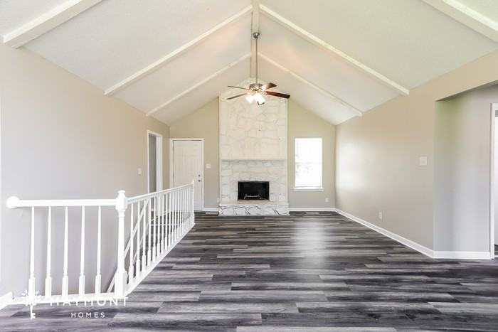 3015 Apple Valley Ln - Photo 6 of 13