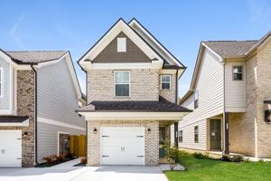 featured image of 310 Lake St Apt B #Apt B