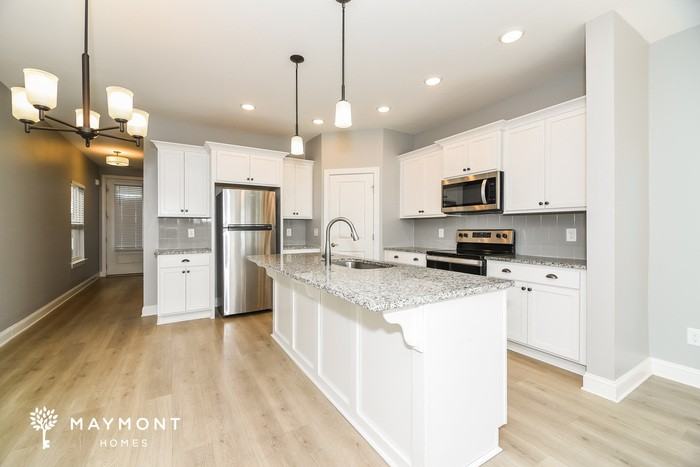 310 Lake St Apt B - Photo 6 of 13