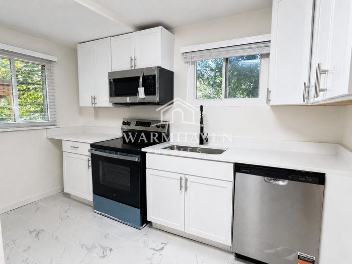1352 Diagonal Rd - Photo 7 of 14
