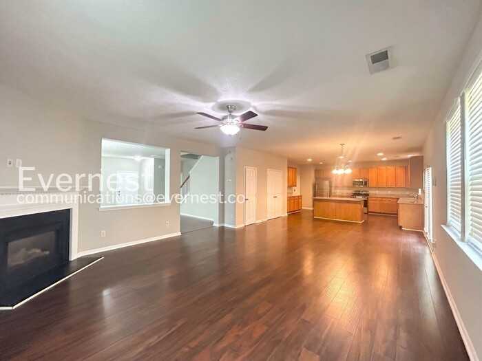 6621 Waterton Ave Sw - Photo 7 of 23