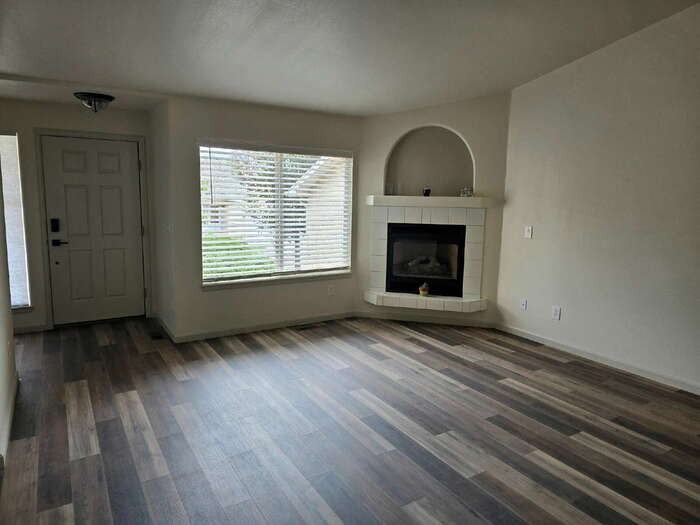 6425 Gilmore Grv - Photo 6 of 25