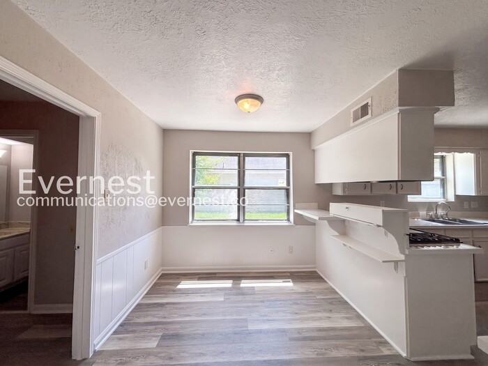 4919 Lingonberry St - Photo 7 of 32