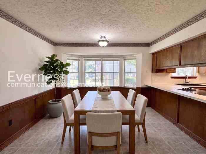 909 W Glendale St - Photo 4 of 34