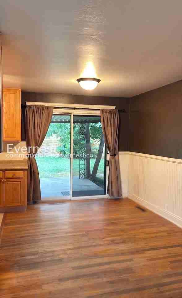 104 Princeton Rd - Photo 7 of 25