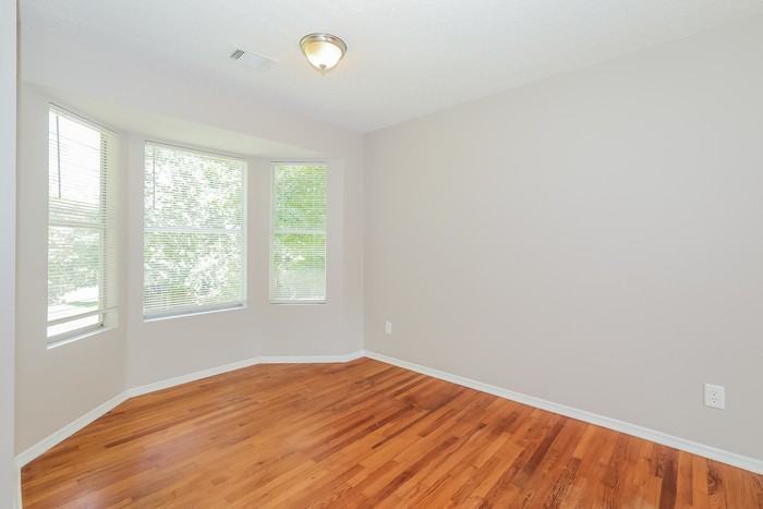 1504 Chelsea Downs Dr Ne - Photo 6 of 17